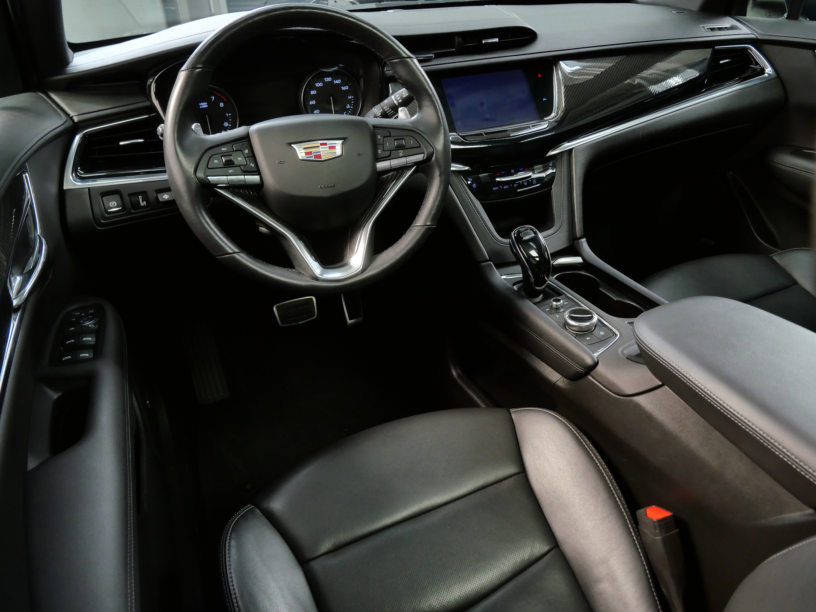 Used 2020 Cadillac XT6 Sport with VIN 1GYKPGRS0LZ138441 for sale in Minnetonka, Minnesota