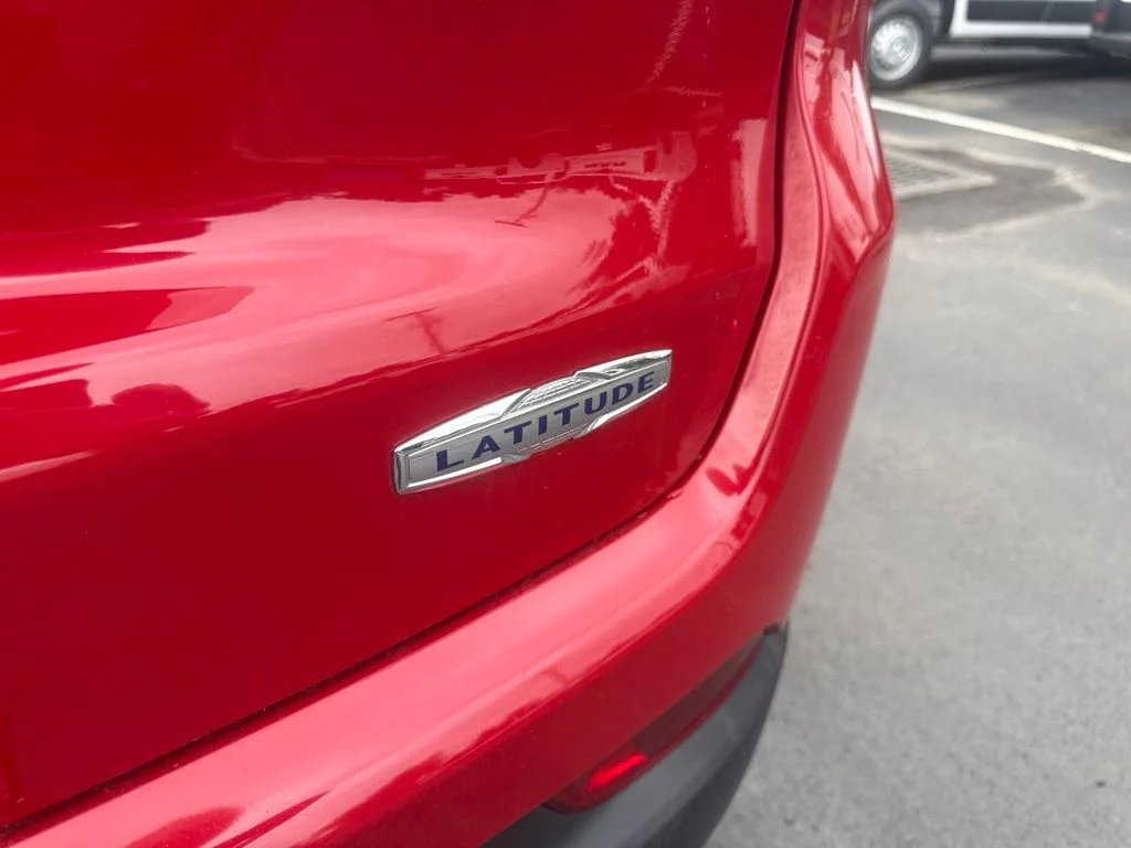 Certified Used 2020 Red Jeep Latitude image 45