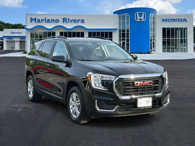 2023 GMC Terrain SLE AWD's photo