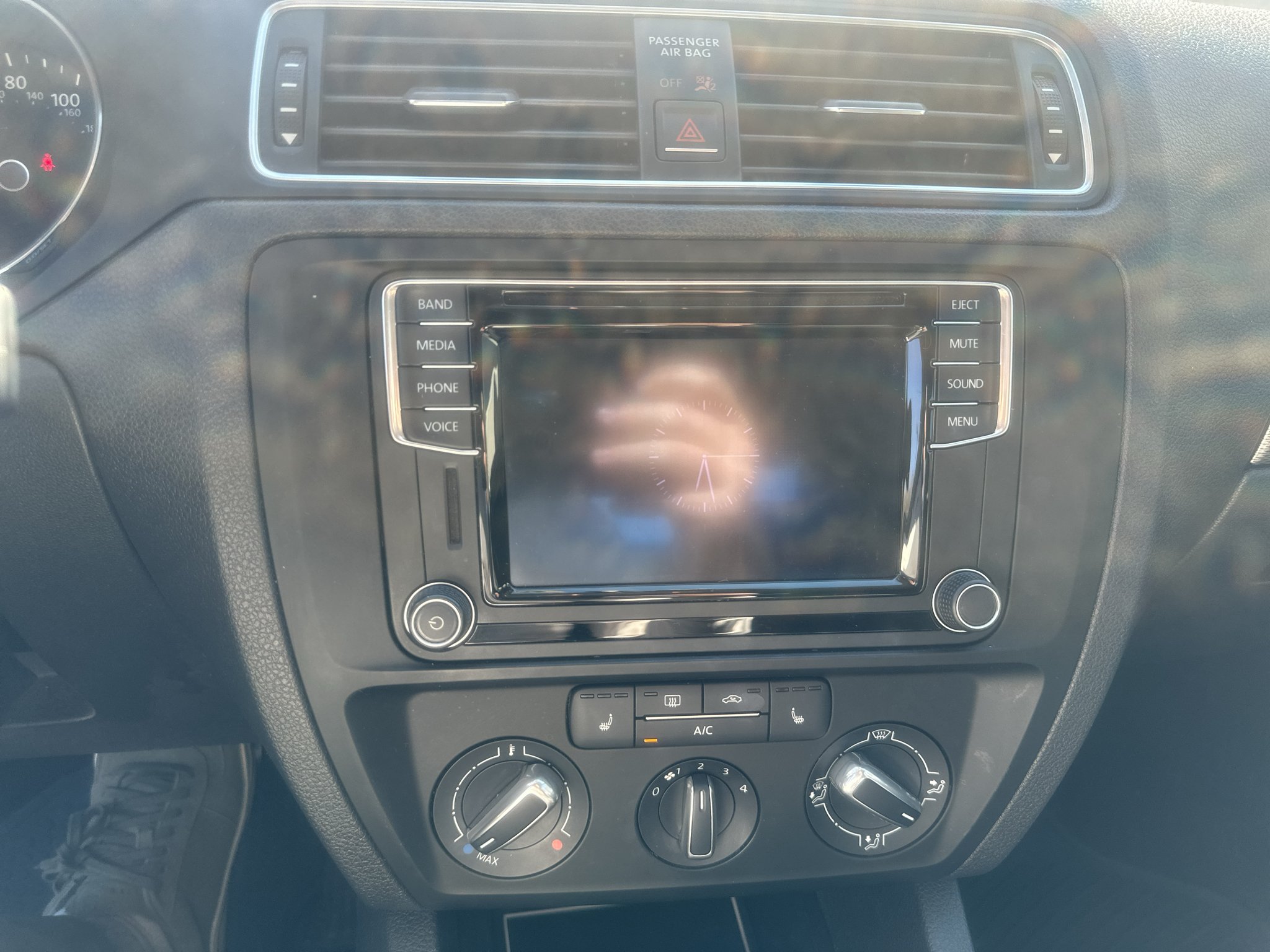 Used 2016 Reflex Silver Metallic Volkswagen 1.4T SE w/Connectivity image 8