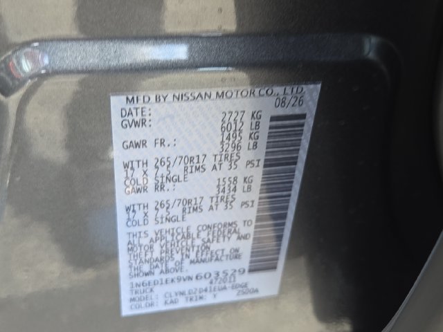 New 2027 Gun Metallic Nissan Crew Cab PRO-4X® image 6