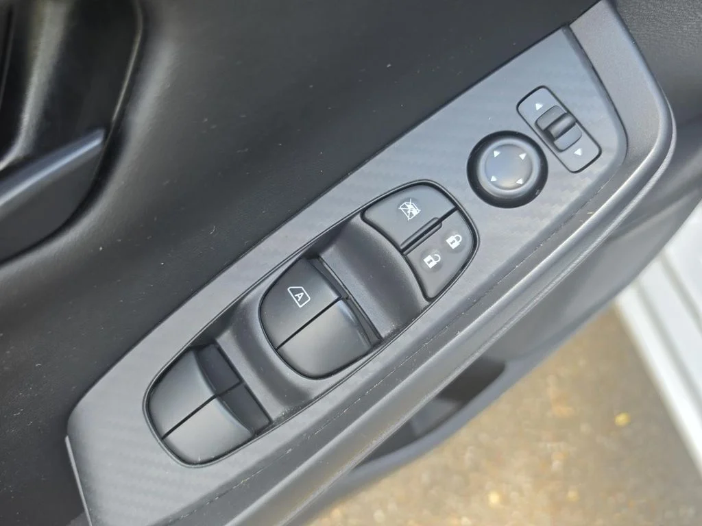 2025 Nissan Sentra S - Photo 14