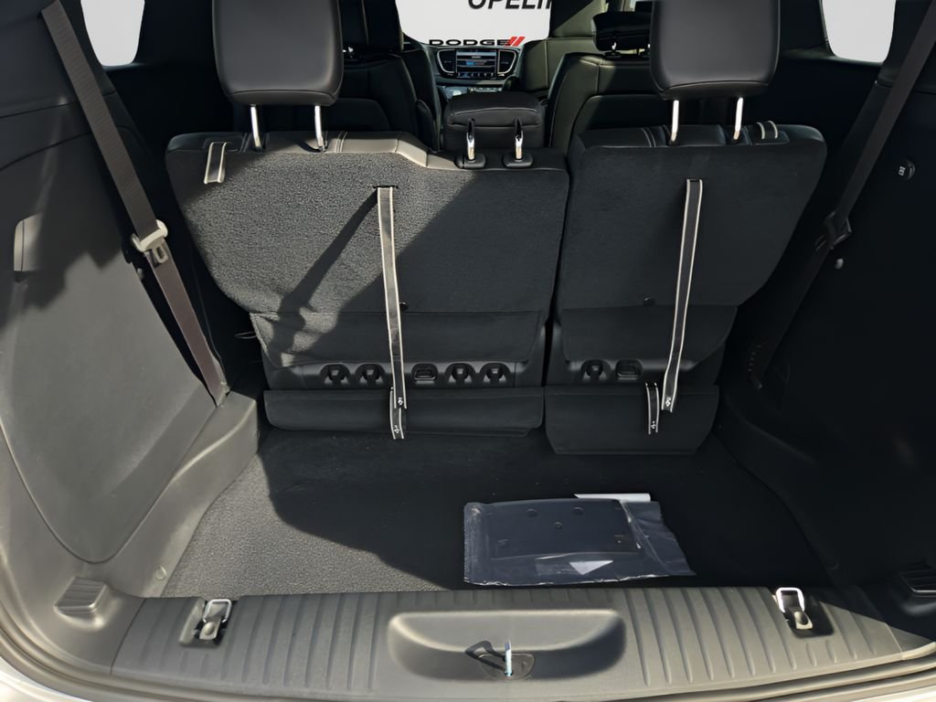 New 2026 Silver Chrysler LX image 24