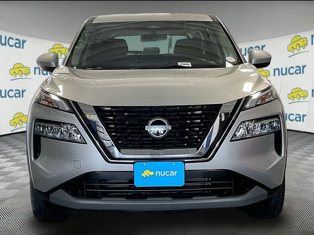 Used 2023 Silver Nissan SV image 2