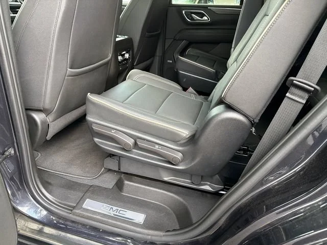 Used 2023 Titanium Rush Metallic GMC SLT image 21