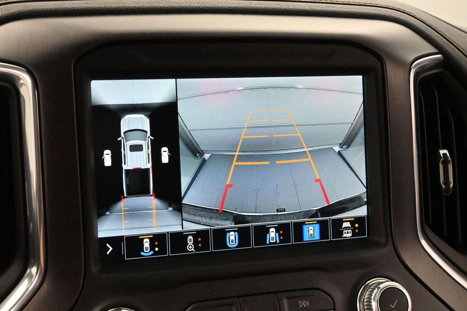 Used 2021 Summit White GMC AT4 image 20