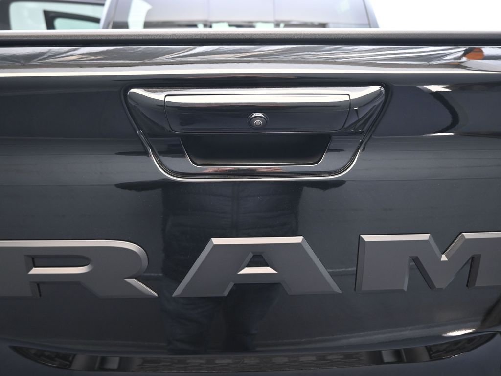 New 2026 Diamond Black Crystal Pearlcoat RAM Big Horn/Lone Star image 12