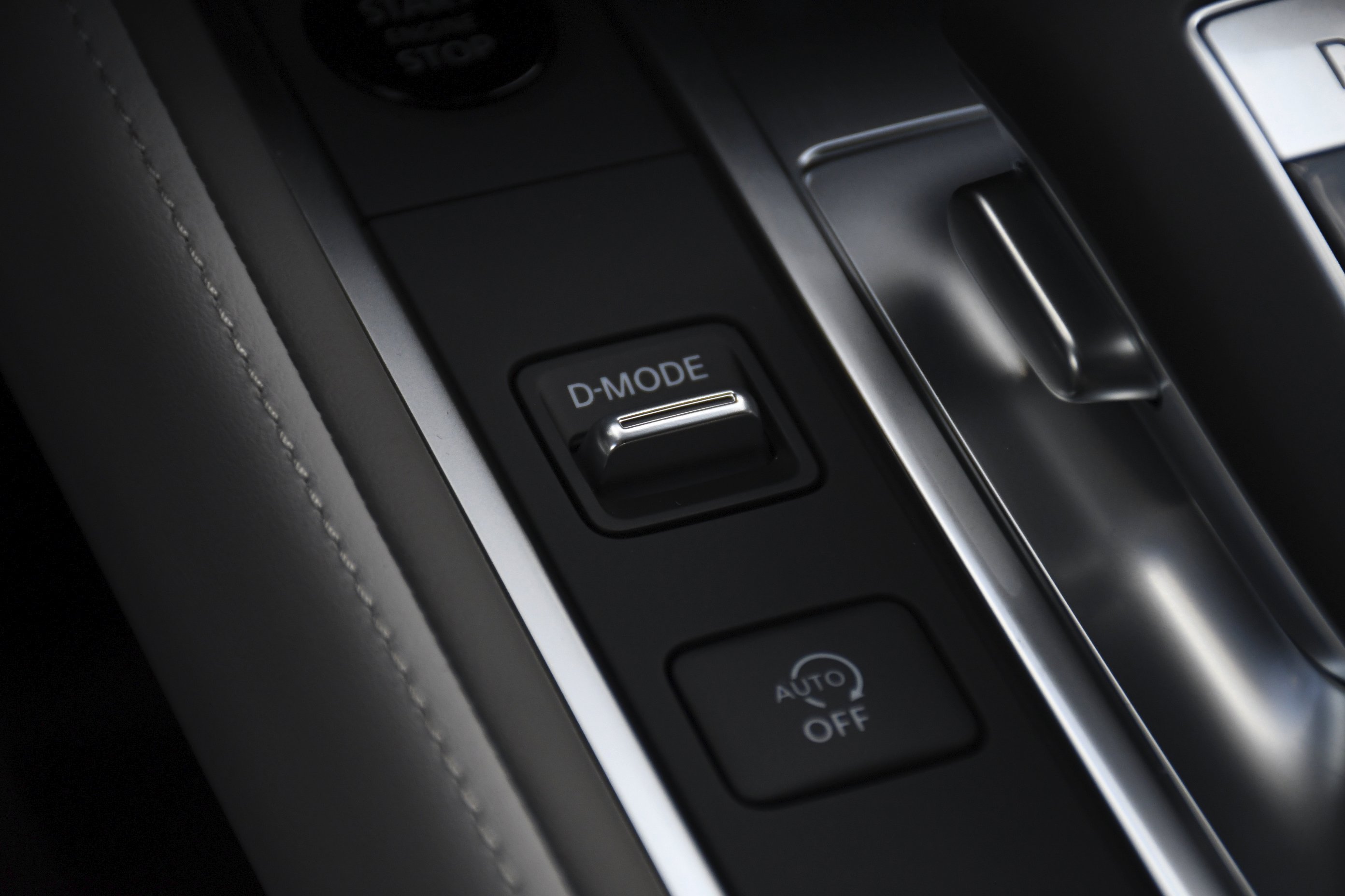 New 2026 MINERAL BLACK INFINITI Autograph AWD image 15