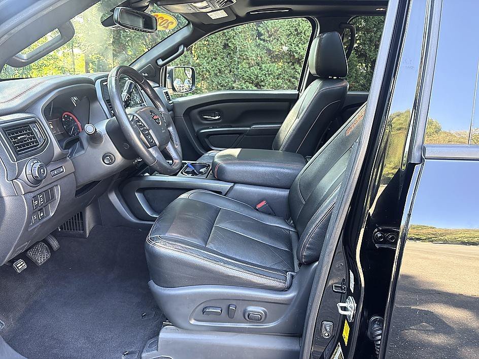 Used 2020 Super Black Nissan PRO-4X image 15