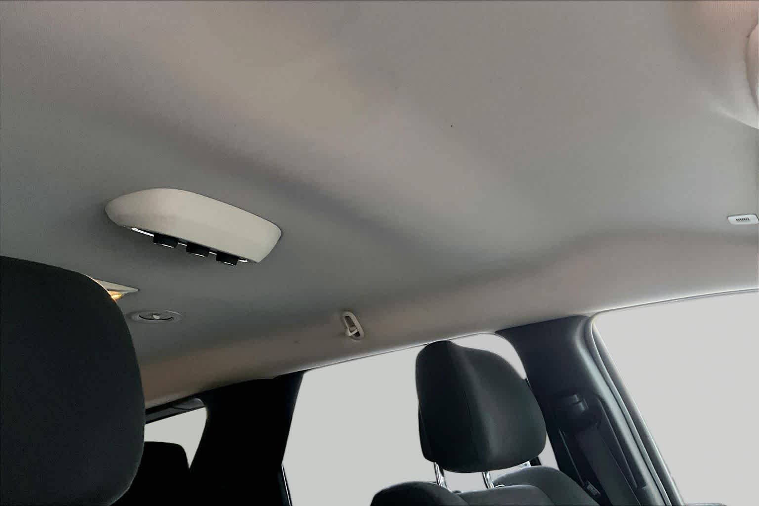 Used 2018 Granite Clearcoat Dodge SXT image 14