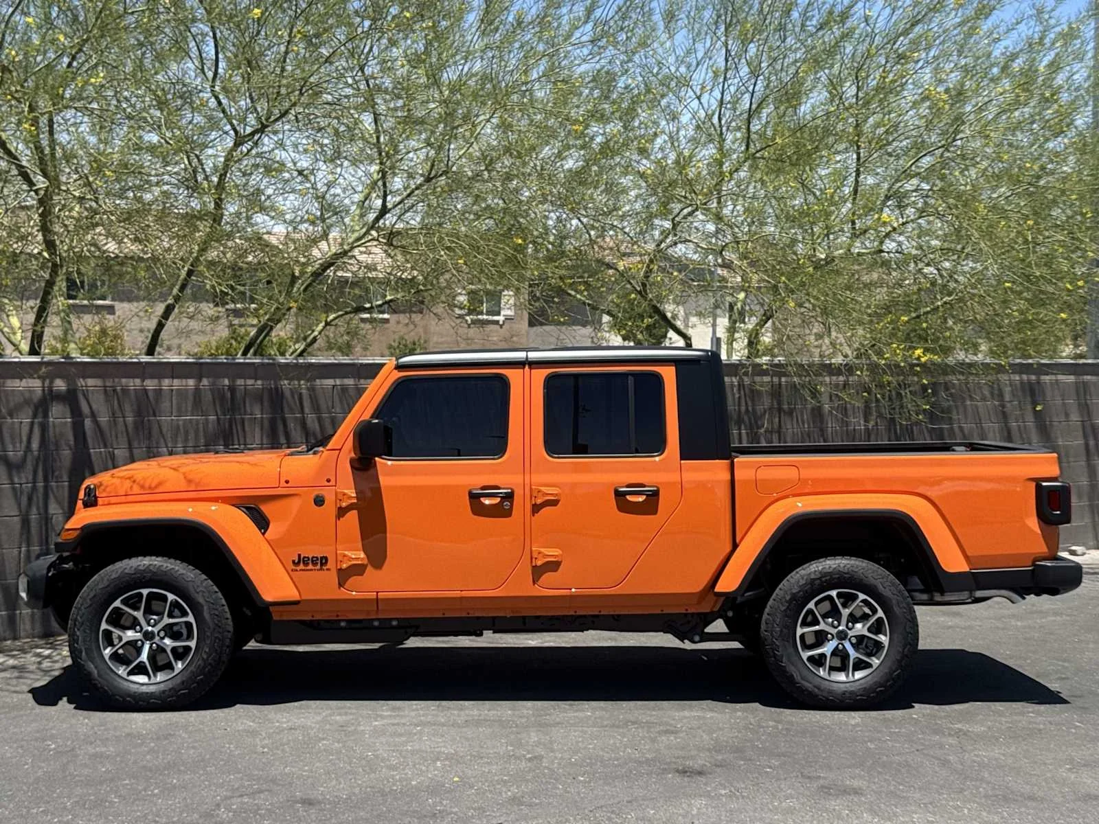 New 2026 Joose Exterior Paint Jeep Sport S image 5