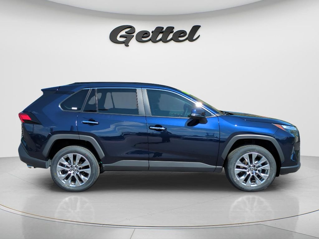 Used 2023  Toyota Limited image 4