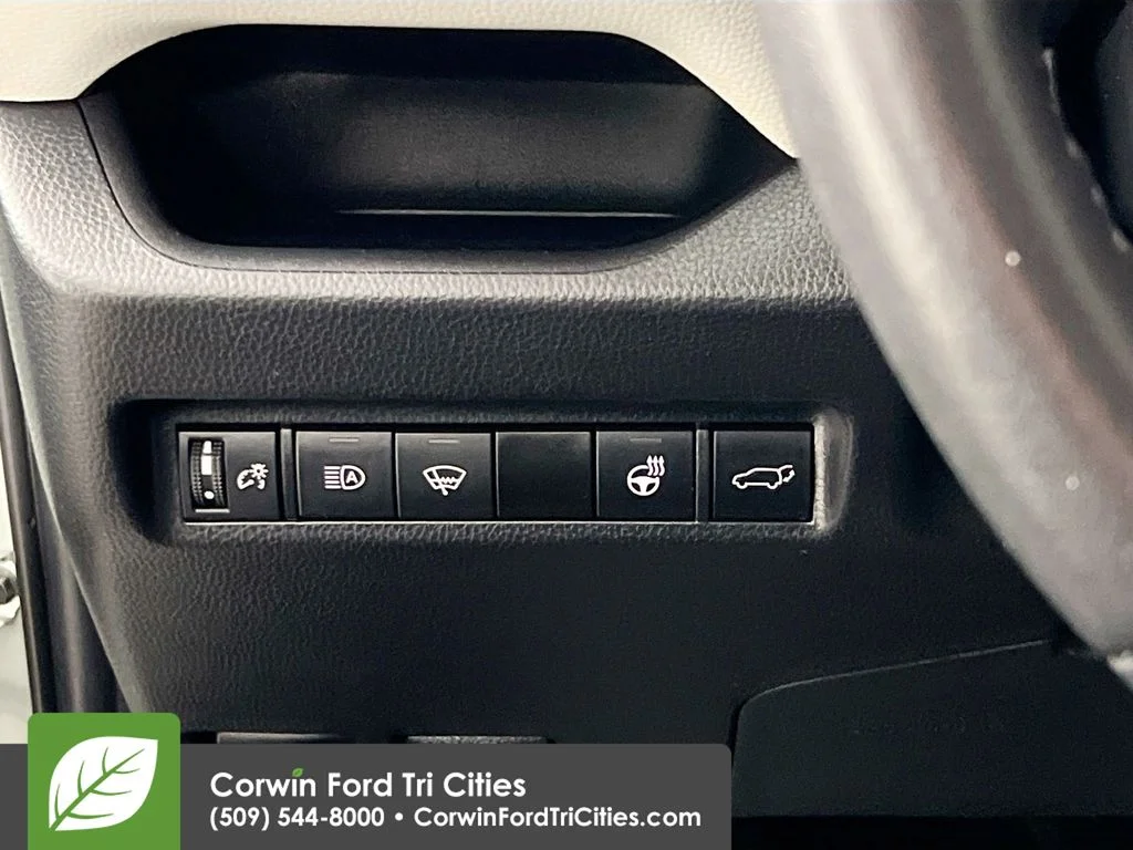 Used 2022 Gray Toyota XLE Premium image 20