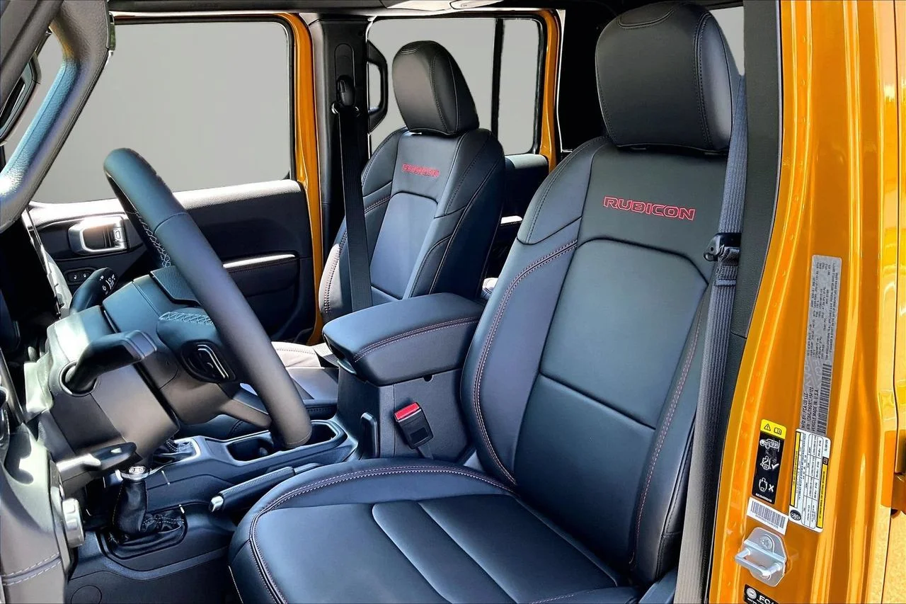 New 2026 Goldilocks Exterior Paint Jeep Rubicon X image 17