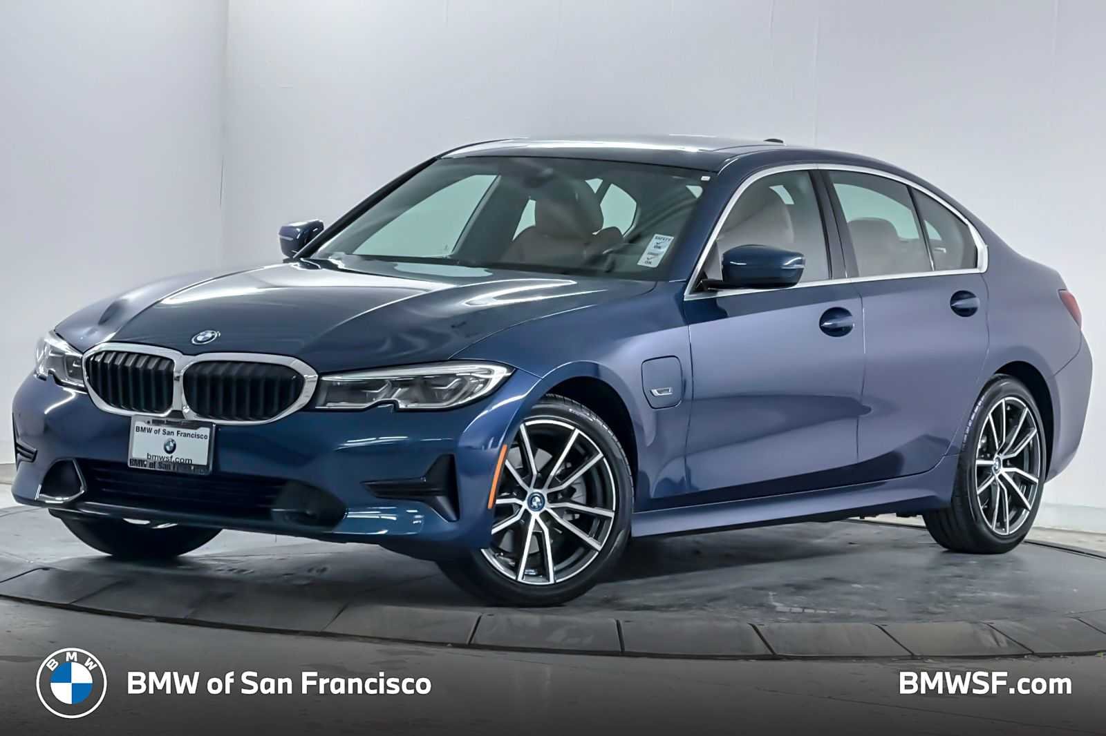 2022 BMW 3 Series 330e