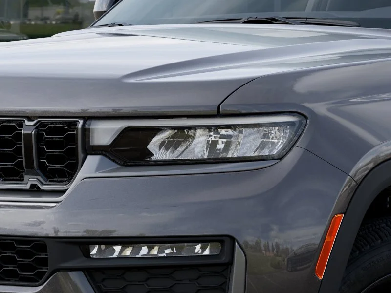 New 2026 Baltic Gray Metallic Clear-Coat Exterior Paint Jeep Limited image 40