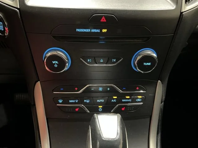 2016 Ford Edge SEL - Photo 17