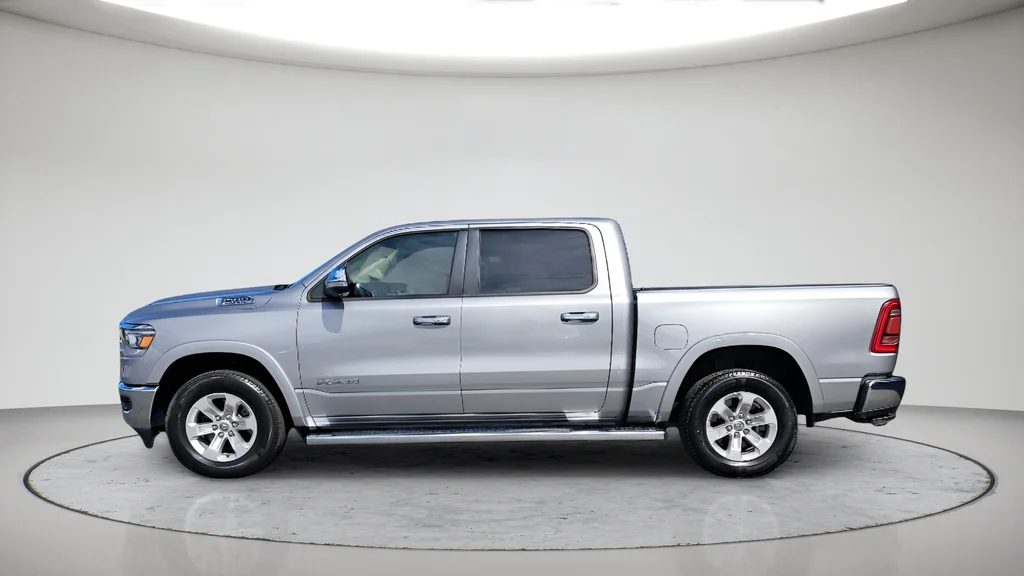 Used 2021 Silver Ram Laramie image 2