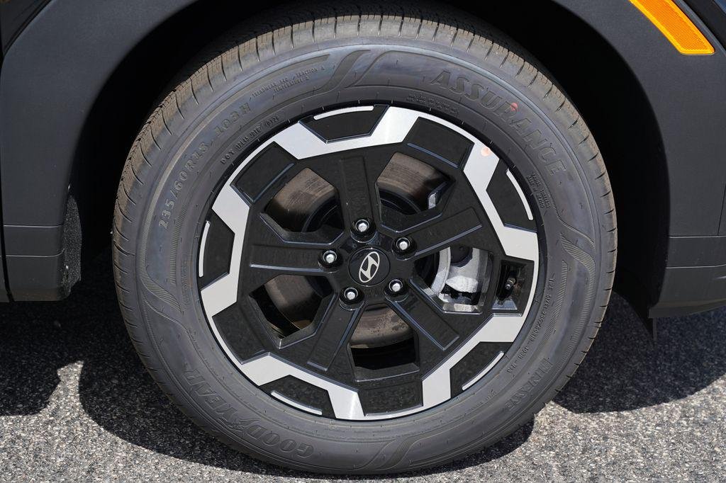 New 2026 Phantom Black Hyundai SE image 6