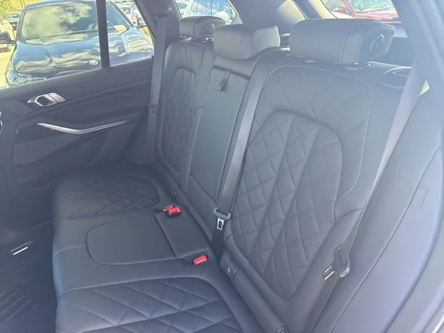 2026 BMW X5 40i - Photo 15