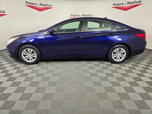 Used 2013 Blue Hyundai GLS image 3