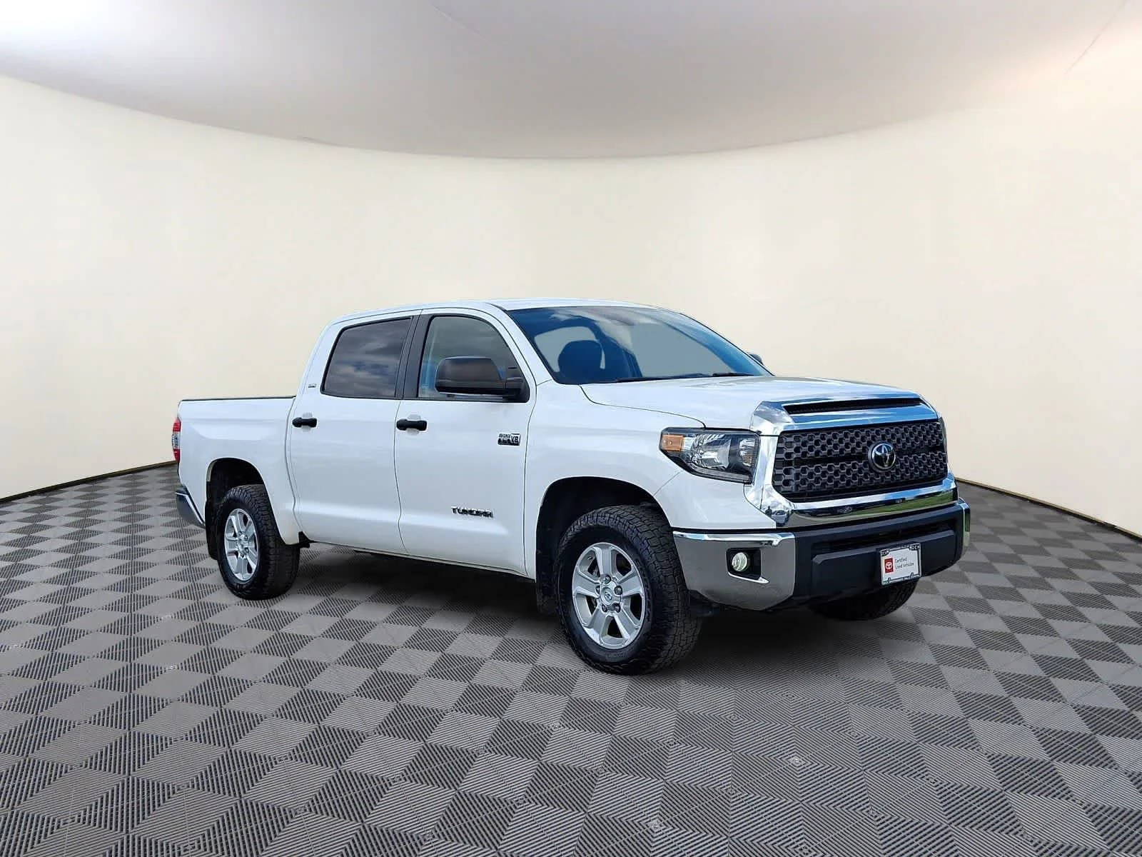 Certified Used 2021 Super White Toyota SR5 image 5