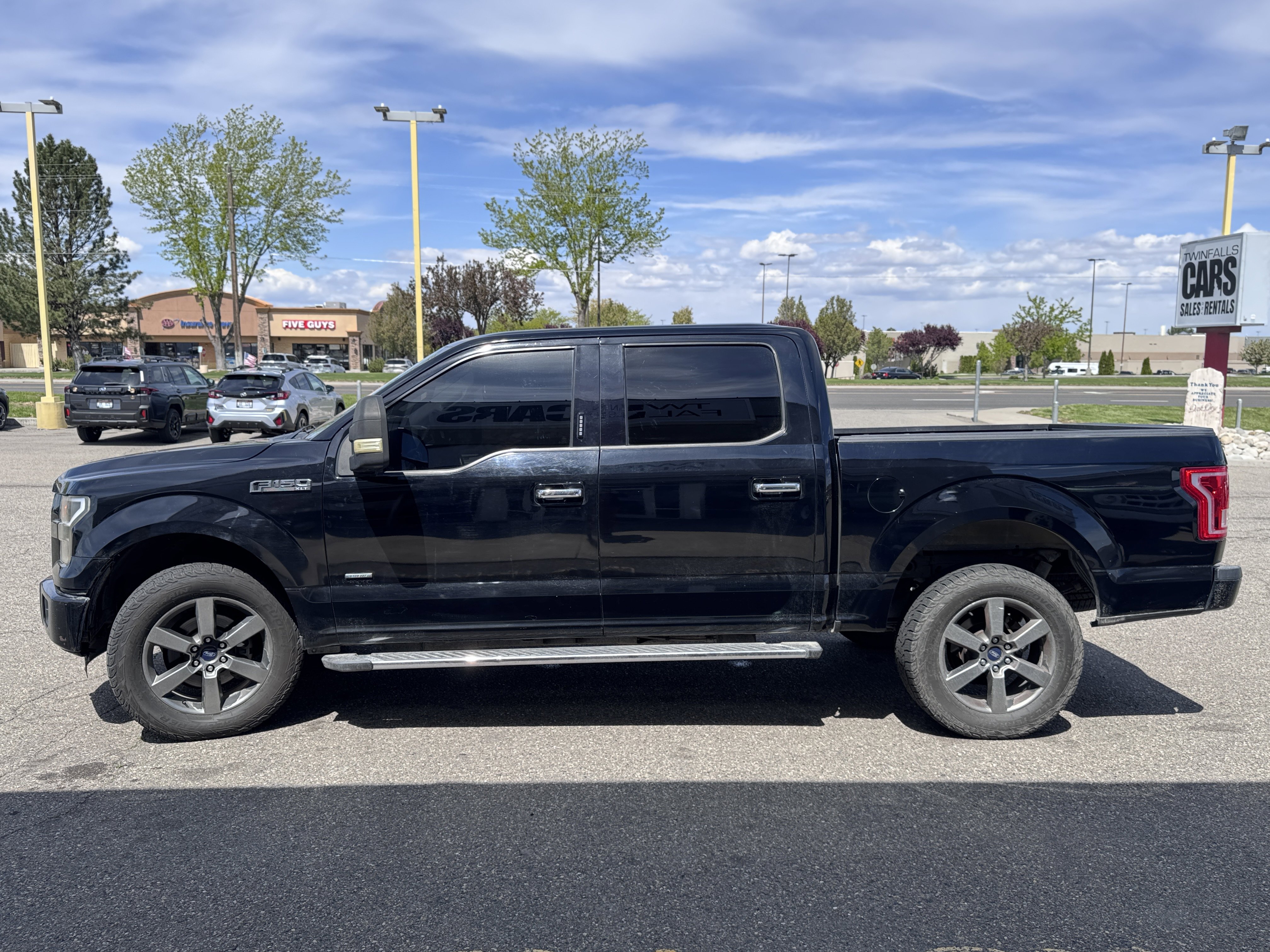 Used 2016 Black Ford XLT image 5