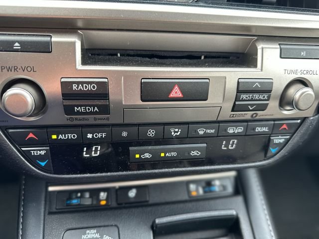 Used 2018 Silver Lexus 350 image 21