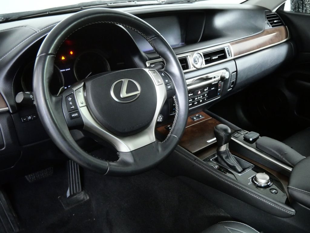 Used 2015 Black Lexus 350 image 18