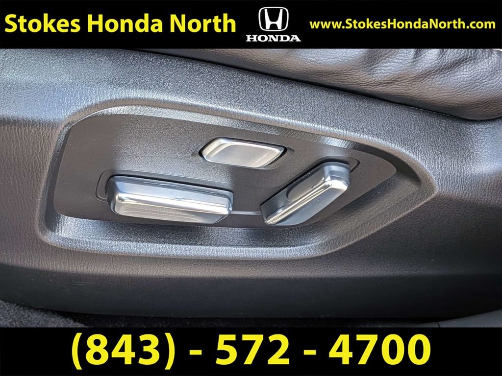 Used 2020 White Mazda Grand Touring image 24