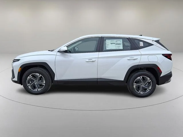 New 2026 White Hyundai Blue SE image 4