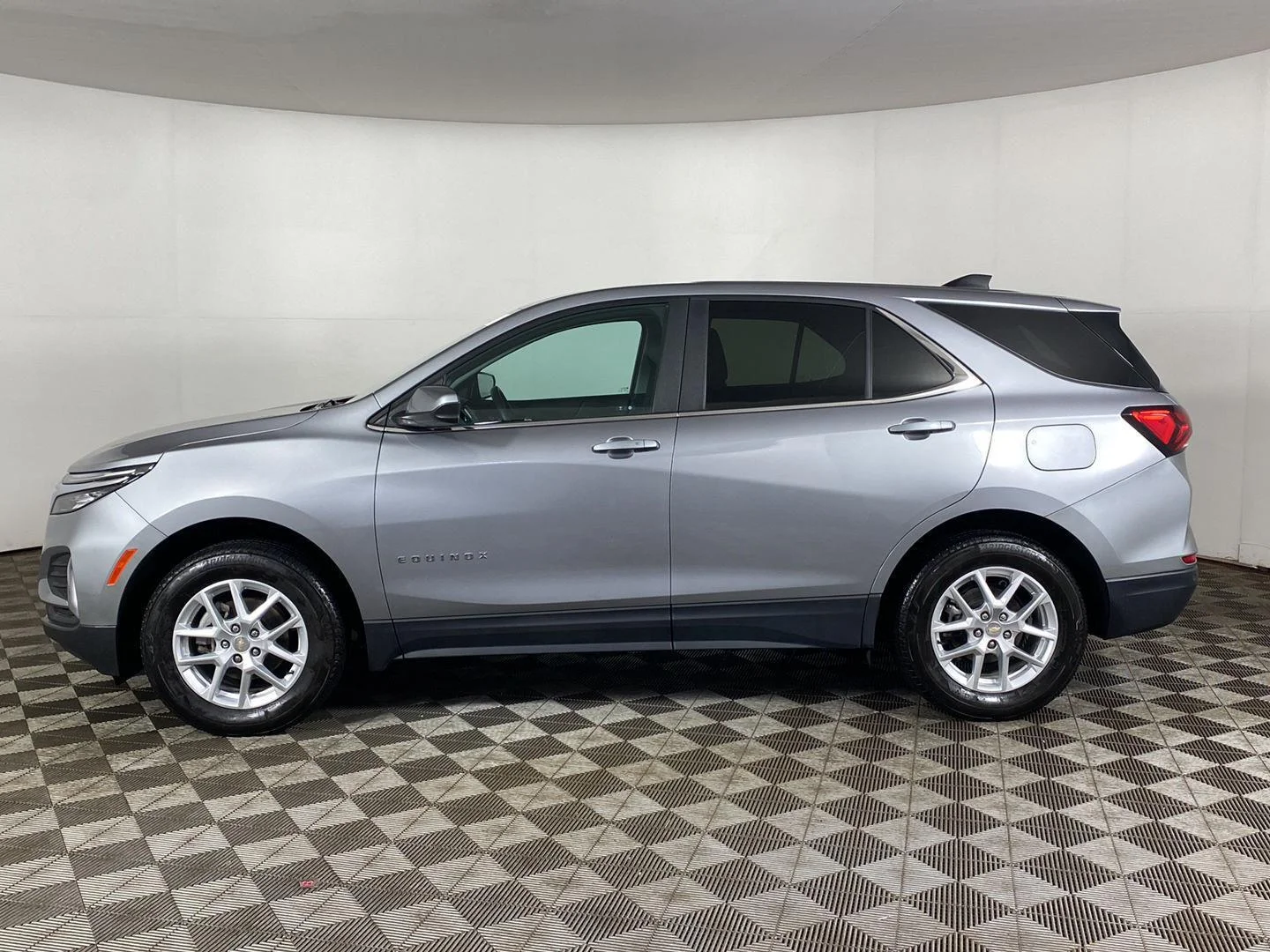 Used 2023 Sterling Gray Metallic Chevrolet LT image 3