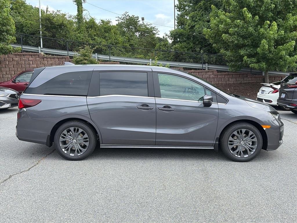 New 2026 Modern Steel Metallic Honda Touring image 3