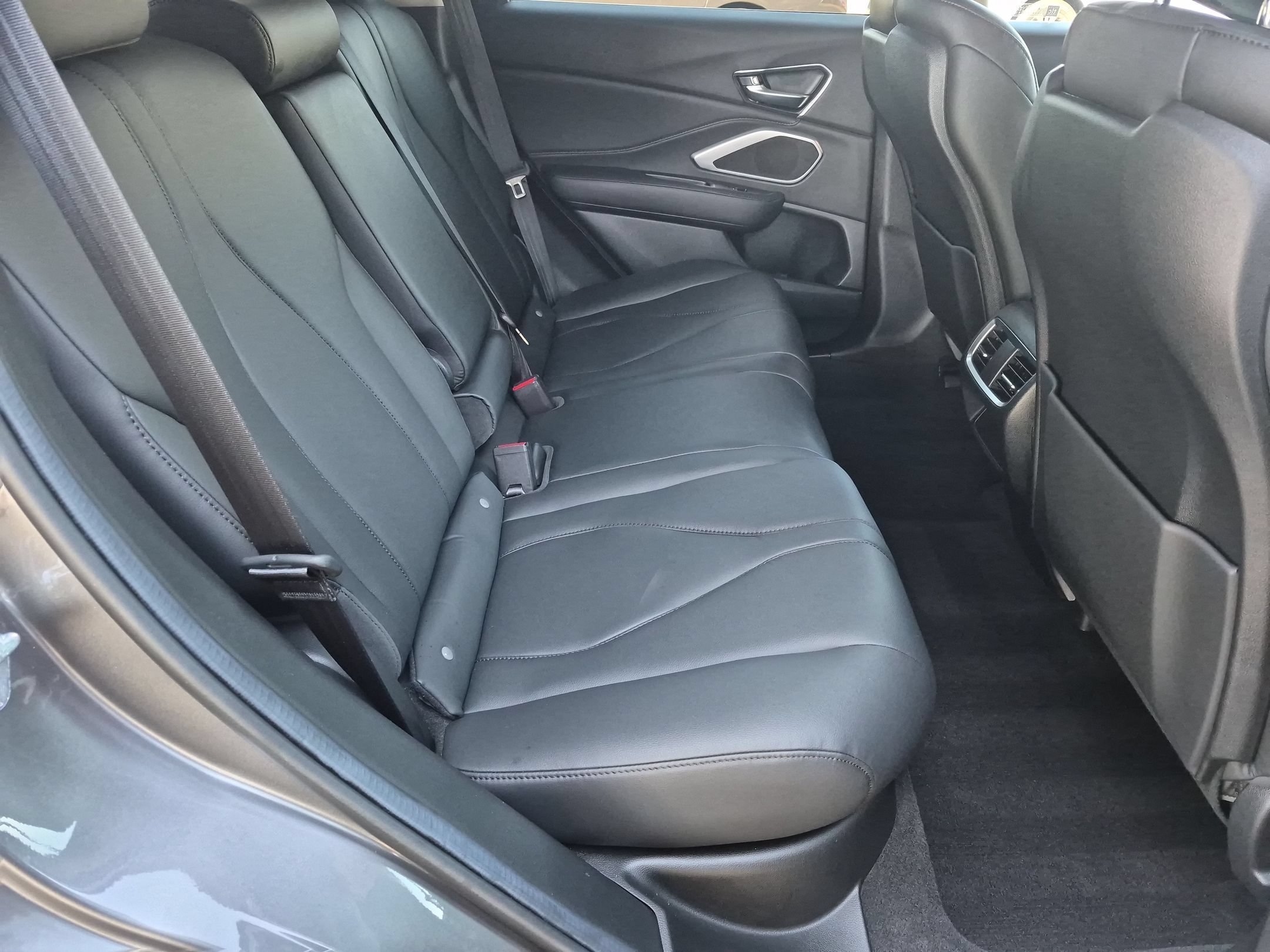 Used 2023 Liquid Carbon Metallic Acura Base SH-AWD image 30