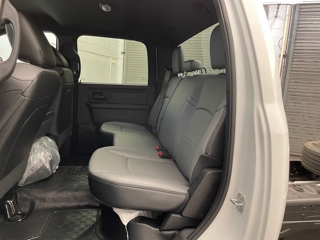 New 2026 Bright White Clearcoat RAM Tradesman image 16