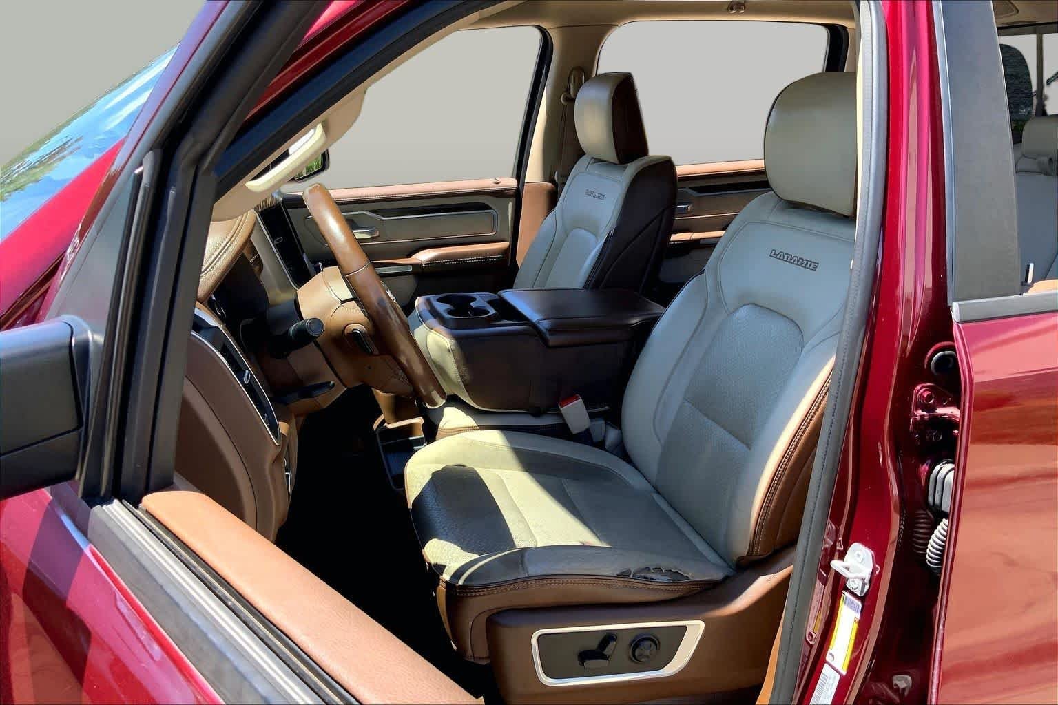 Used 2019 Delmonico Red Pearlcoat Ram Laramie image 8