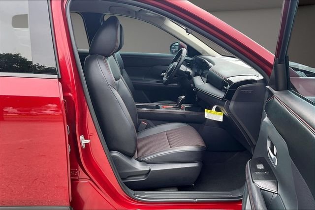 Used 2025 Red Nissan SR image 7