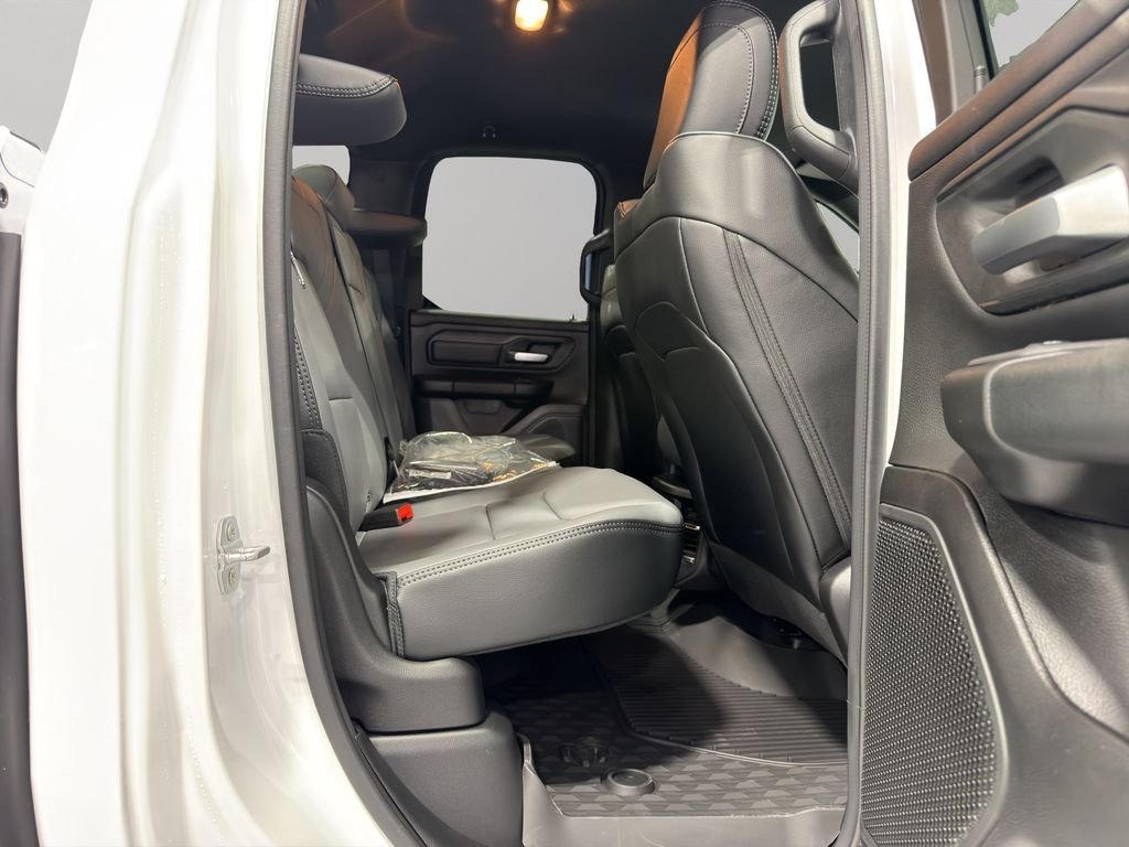 New 2026 Bright White Clearcoat RAM Tradesman image 18