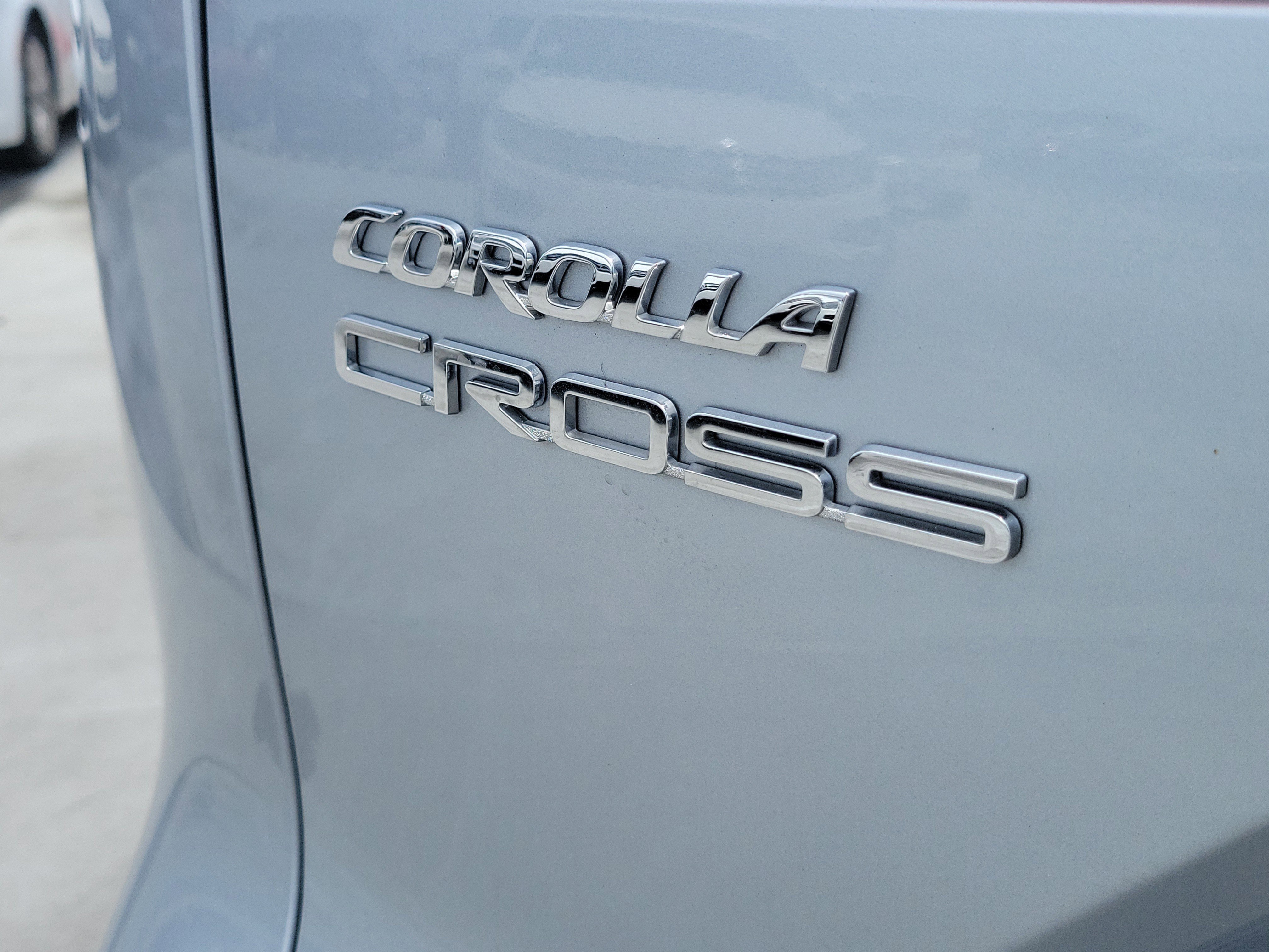 Used 2023 Silver Toyota L image 8