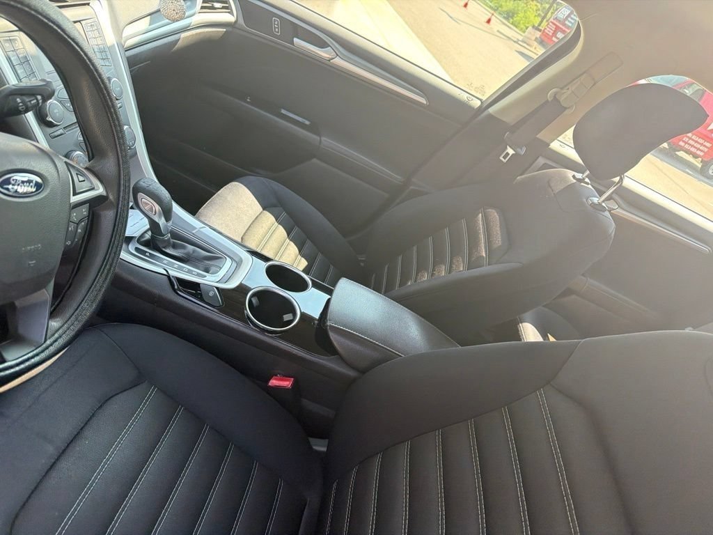 Used 2013 Ruby Red Metallic Ford SE image 14