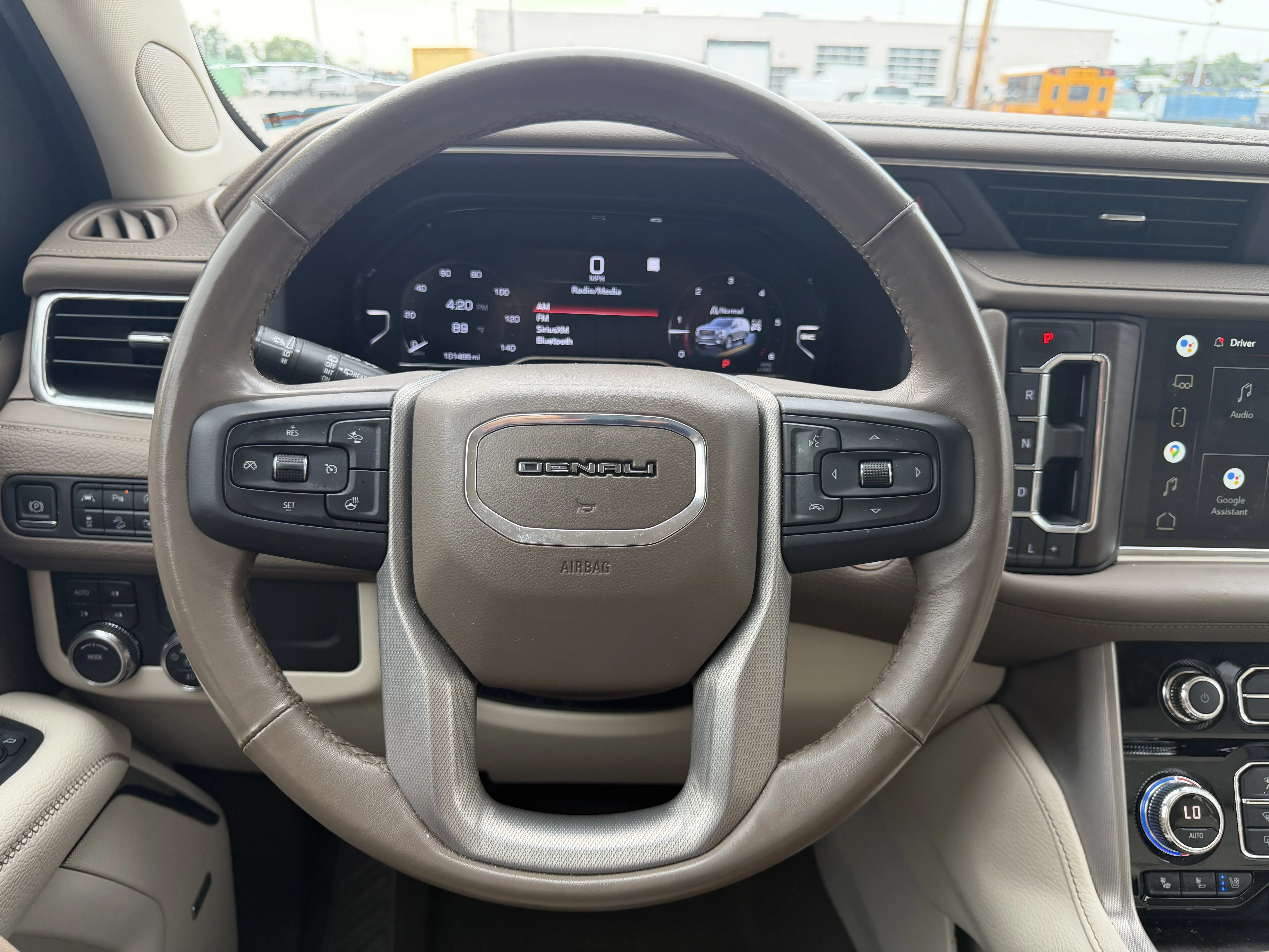 Used 2022 Hunter Metallic GMC Denali image 17