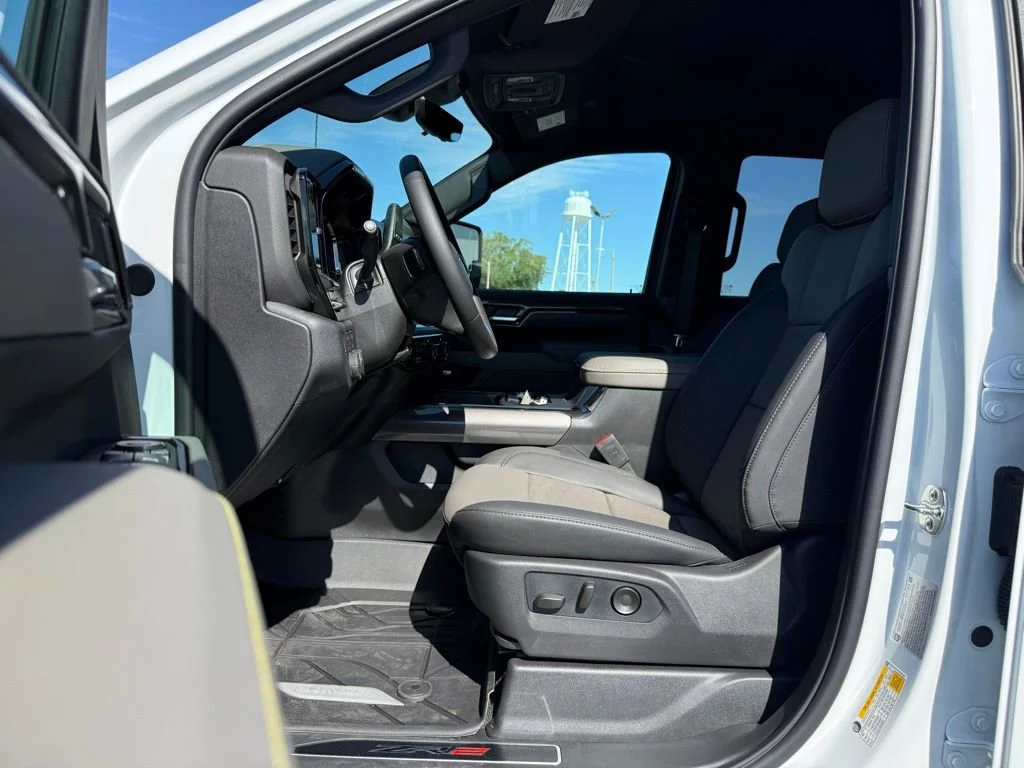 New 2026 Summit White Chevrolet ZR2 image 15