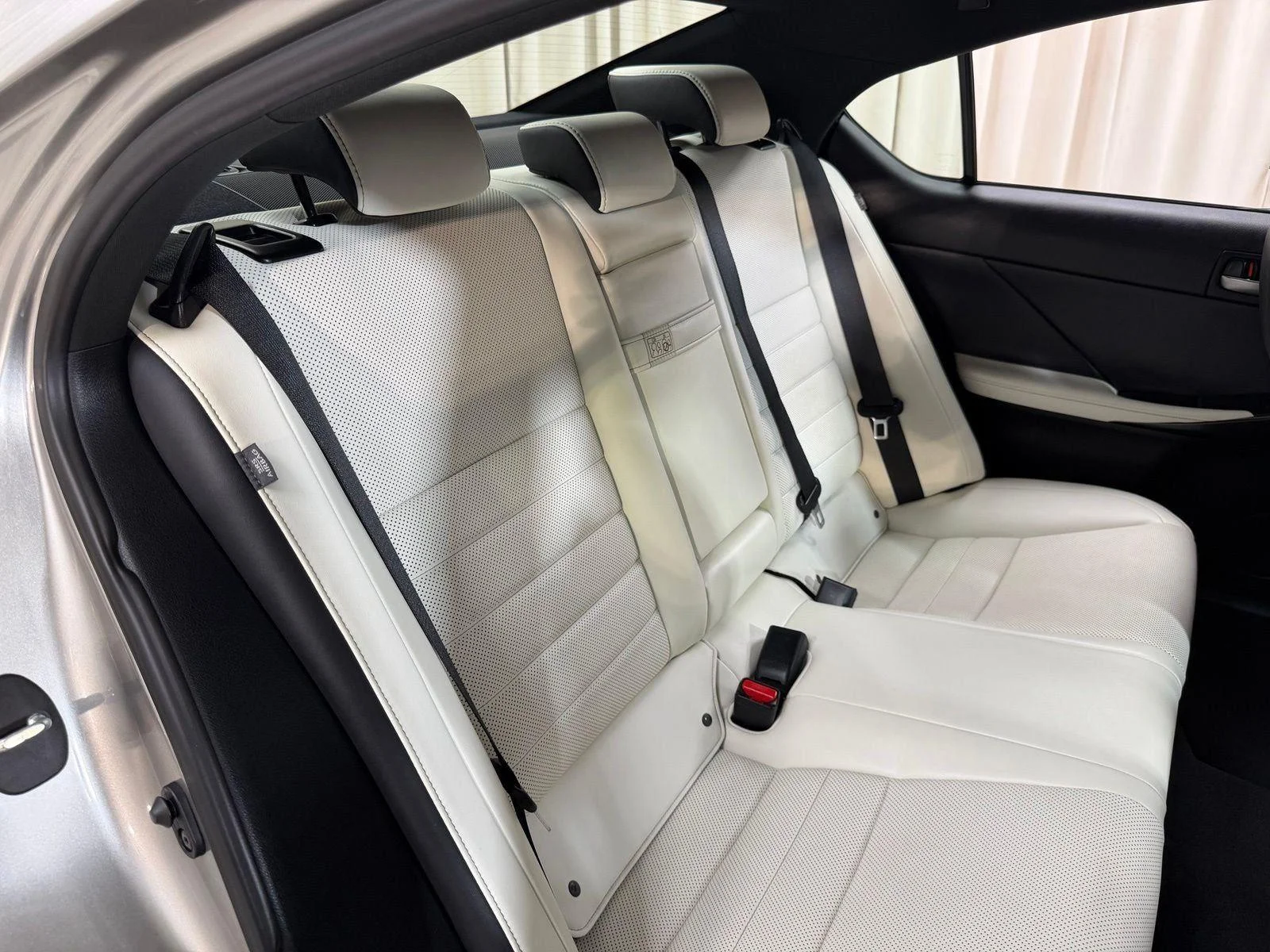 Used 2022 Atomic Silver Lexus IS 350 F SPORT image 40