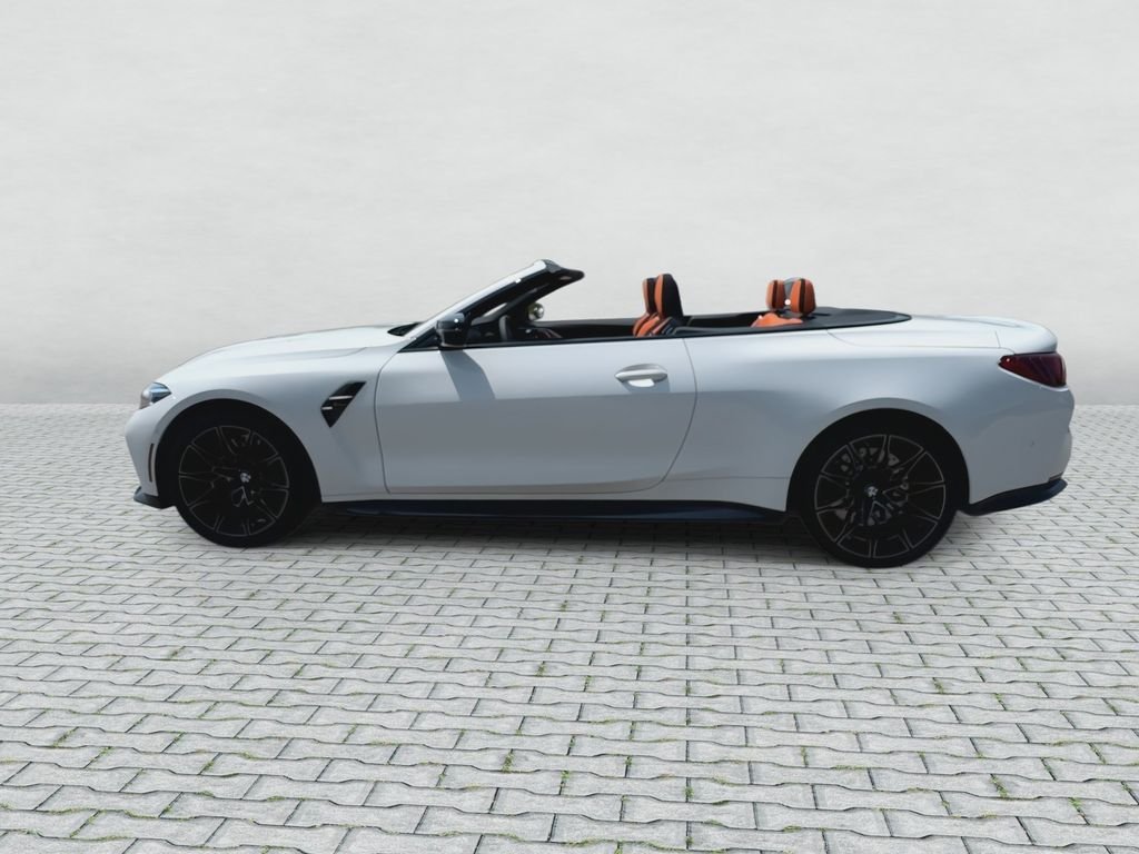 New 2027 Alpine White BMW Competition image 5