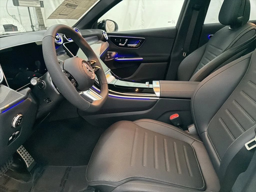 Used 2026 White Mercedes-Benz GLC 300 image 14