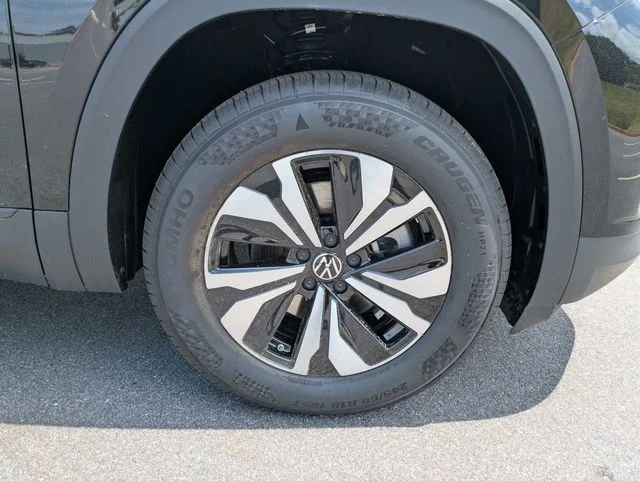 New 2026 Black Volkswagen 2.0T SE image 12