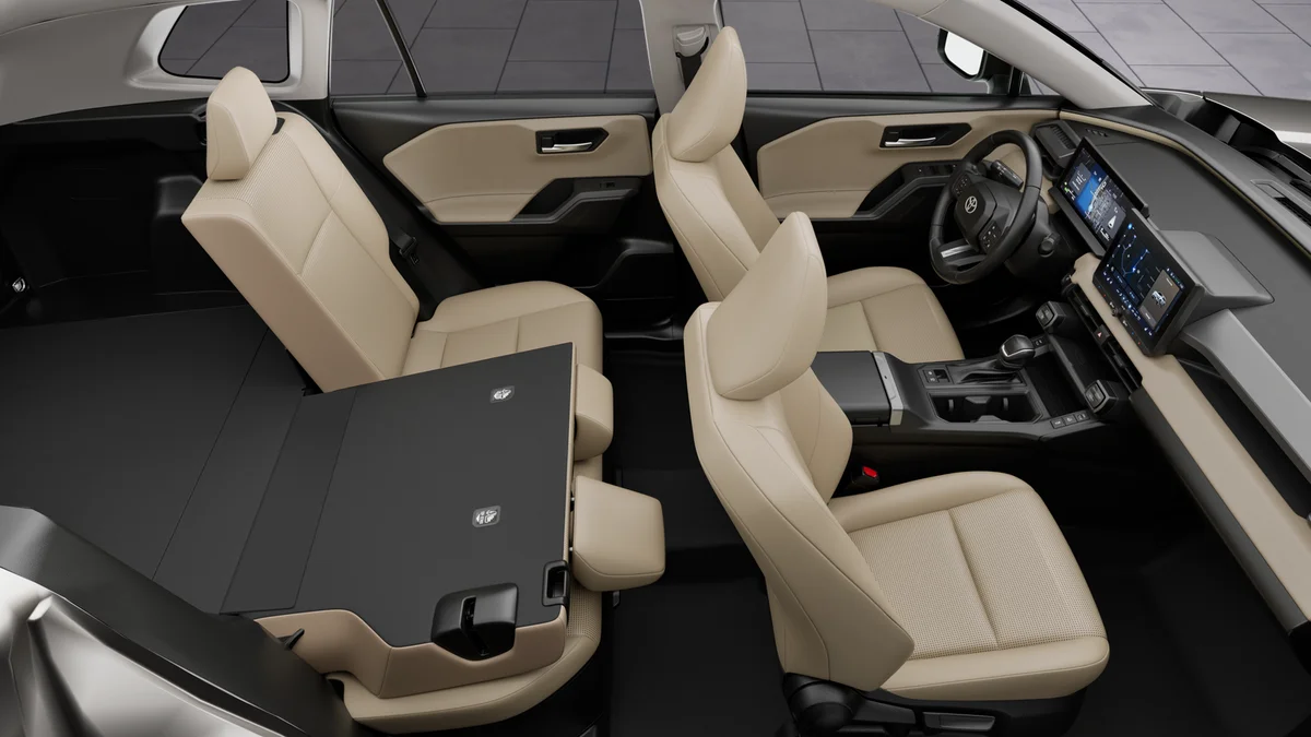 New 2026 Midnight Black Metallic Toyota XLE Premium image 22