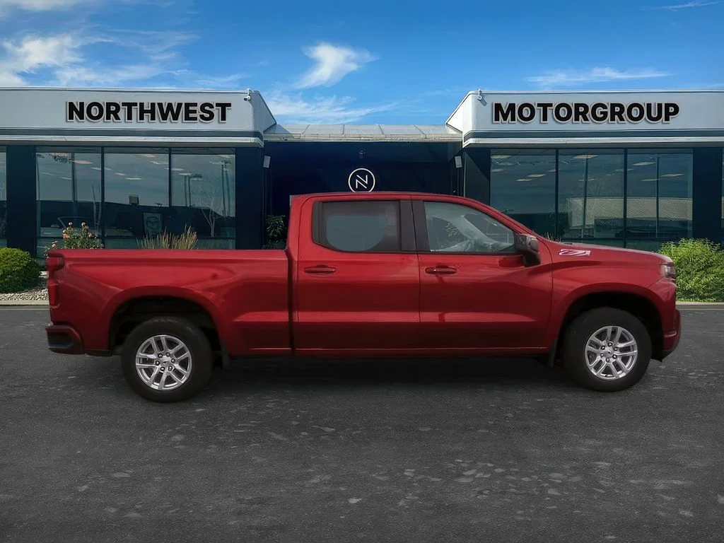 Used 2022 Cherry Red Tintcoat Chevrolet RST image 8