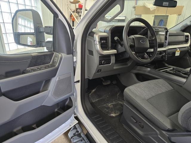 New 2026 Oxford White Ford F-250® XLT image 13