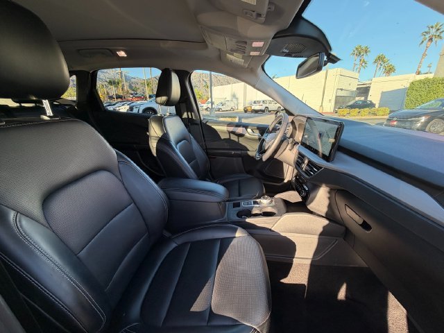 Used 2025 Silver Ford Platinum image 37